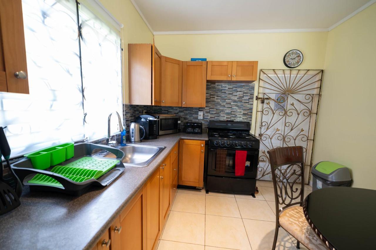 Nickels Garden Villas Montego Bay Exterior photo