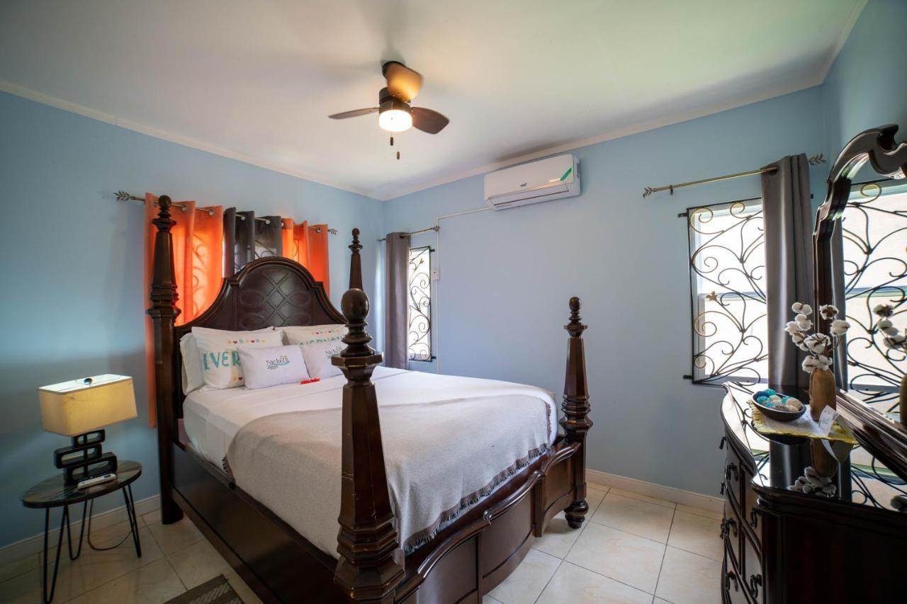 Nickels Garden Villas Montego Bay Exterior photo
